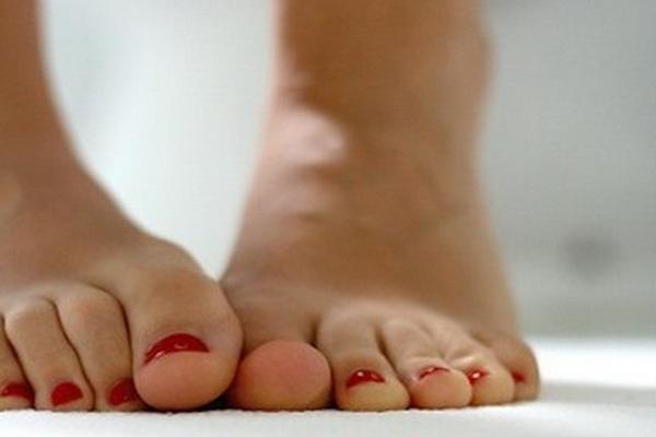 Як позбутися від неприємного запаху ніг?