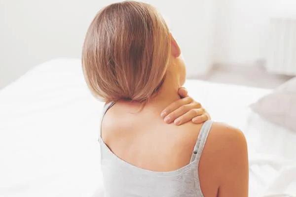 Синдром хворобливого плеча — дізнайтеся про симптоми