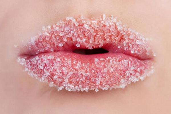 Lip care: Sugar peeling