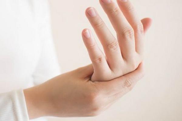 Слабке рукостискання і рак