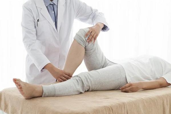 Потріскування і ломота в суглобах — причини, симптоми?